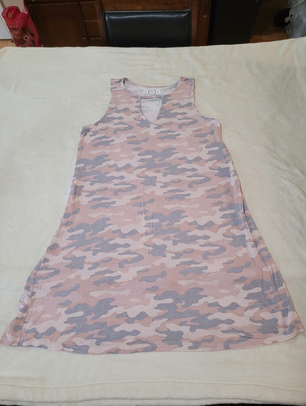 Maurices Women's Pink Camo Keyhole Shift Dress M